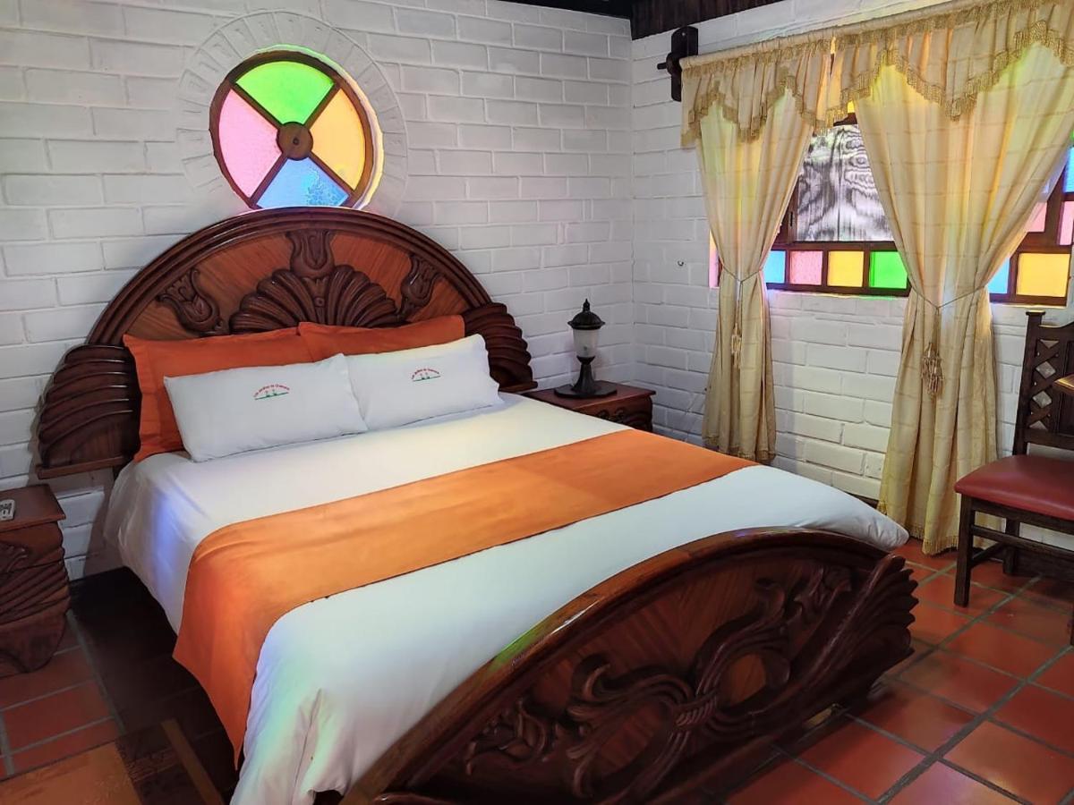Jardines De Chamana Inn