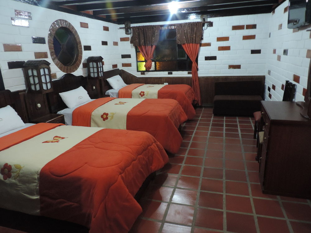 Inn Jardines De Chamana 3*